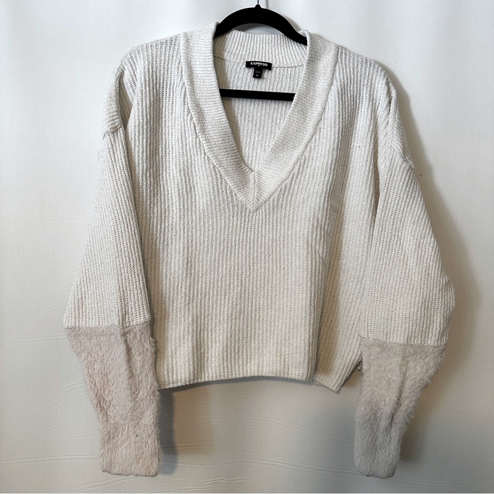 Express Cropped Sweater White/Cream
